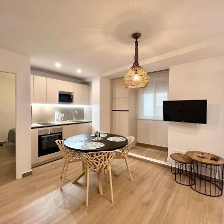 Huerto & Private Patio In The Old Town By Ele Apartments 말라가 외부 사진