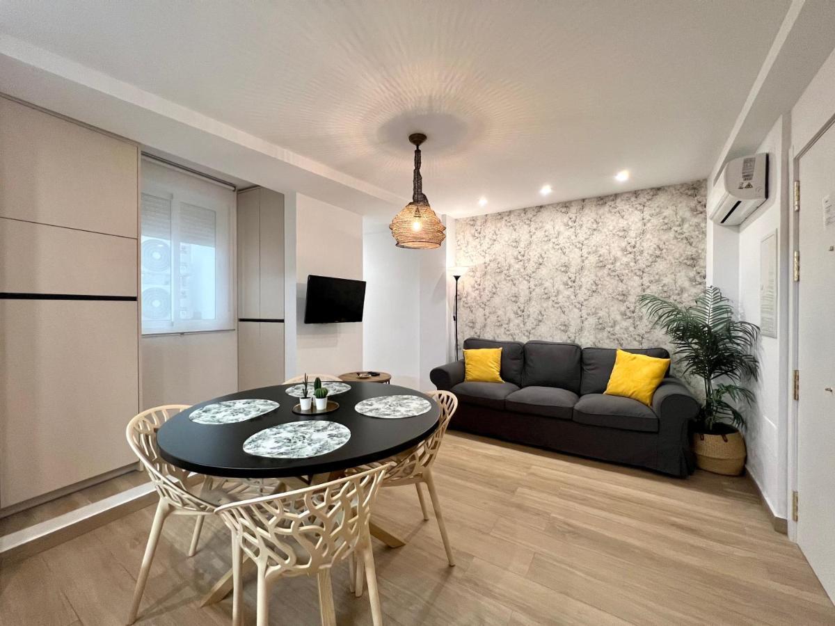 Huerto & Private Patio In The Old Town By Ele Apartments 말라가 외부 사진